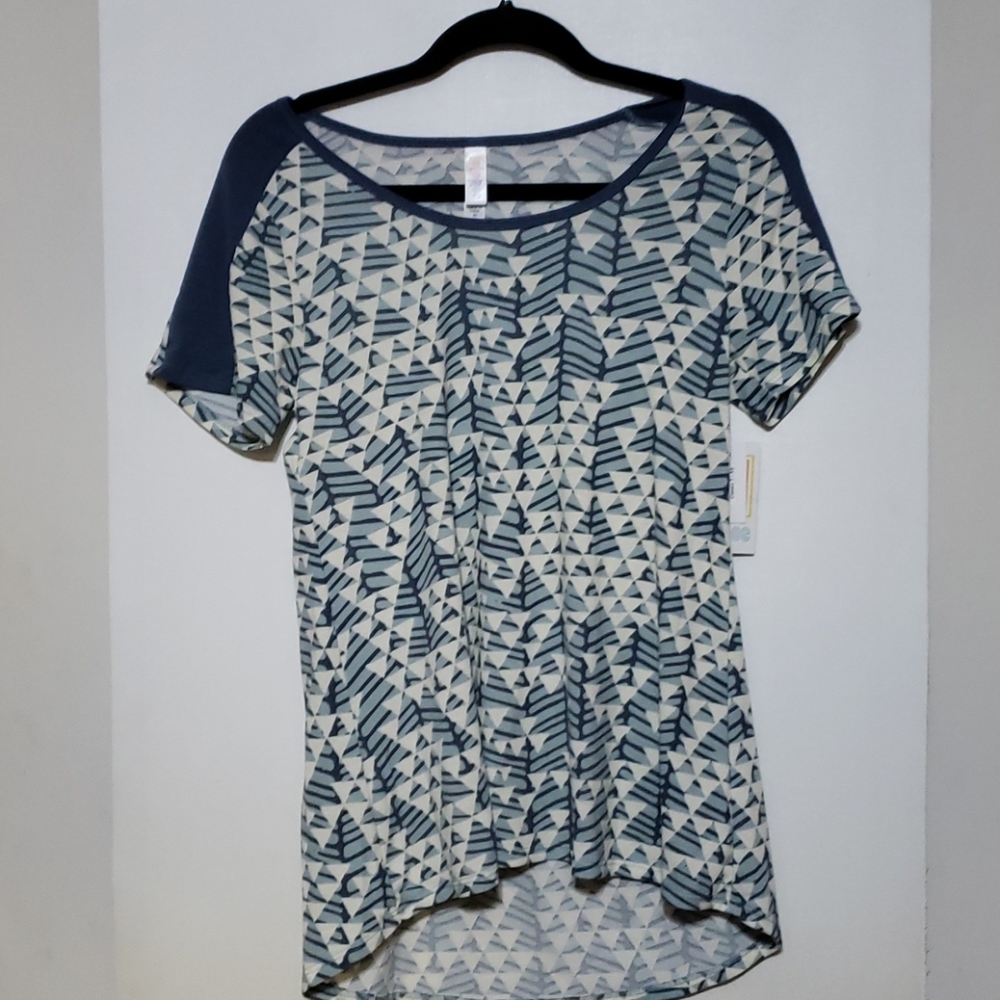 NWT LuLaRoe Classic T